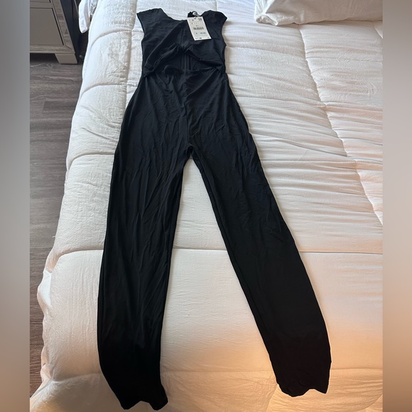 NWT Zara Black Cutout Jumpsuit - Picture 4 of 4